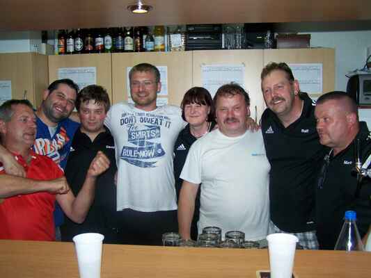 Společné foto s týmem barmanů