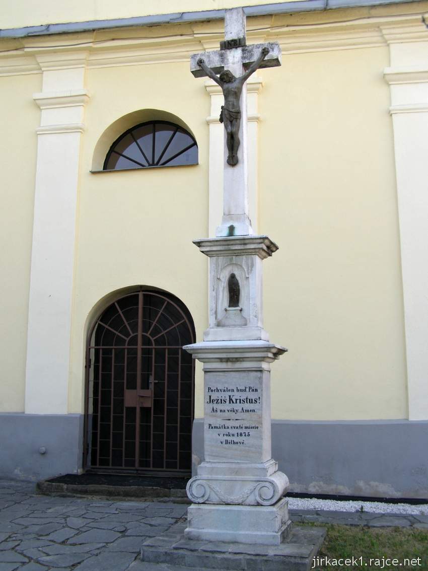 Děhylov - Kaple Navštívení Panny Marie - kříž s Kristem