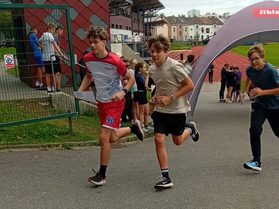 Branný závod Branný závod