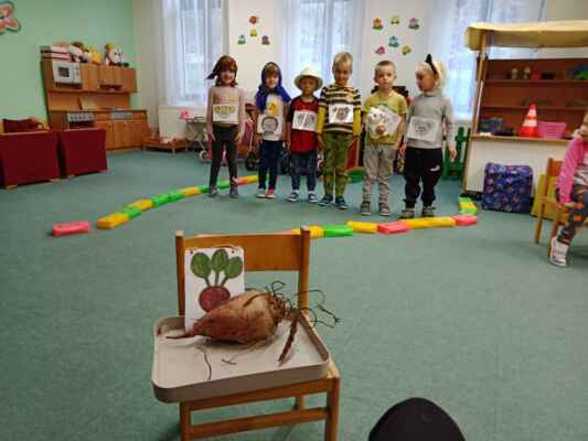 MŠ Mžany 2025/10- Pohádka O veliké řepě