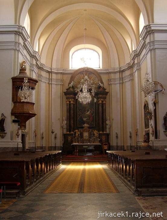Pozořice - kostel Nanebevzetí Panny Marie 1 - interiér