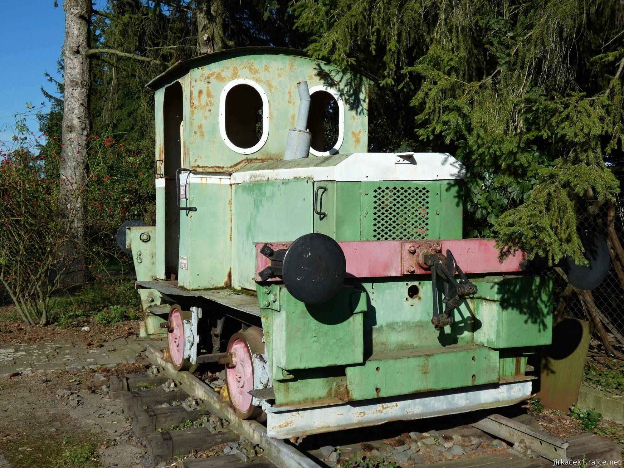 I - Litovel - mašinka na nádraží Litovel Předměstí 001