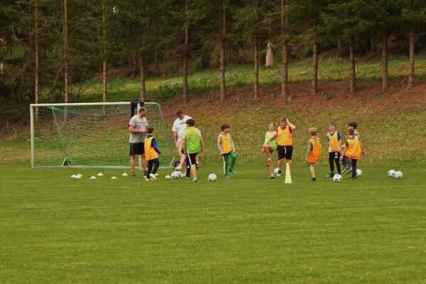 TJ Dolní Čermná - trénink fotbalistů 23.4.2025 (ml. a st. přípravka , bambini )