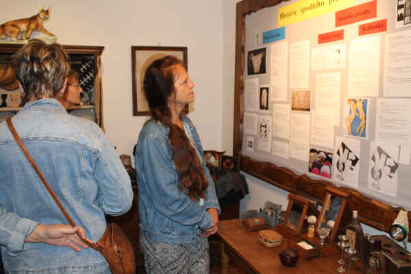 Co nesmělo chybět v šatníku (90)